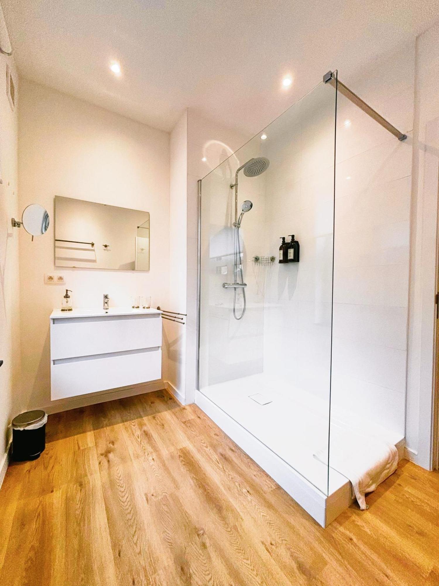 Urbanchic Appartement Cosy 1B เลียจ ภายนอก รูปภาพ